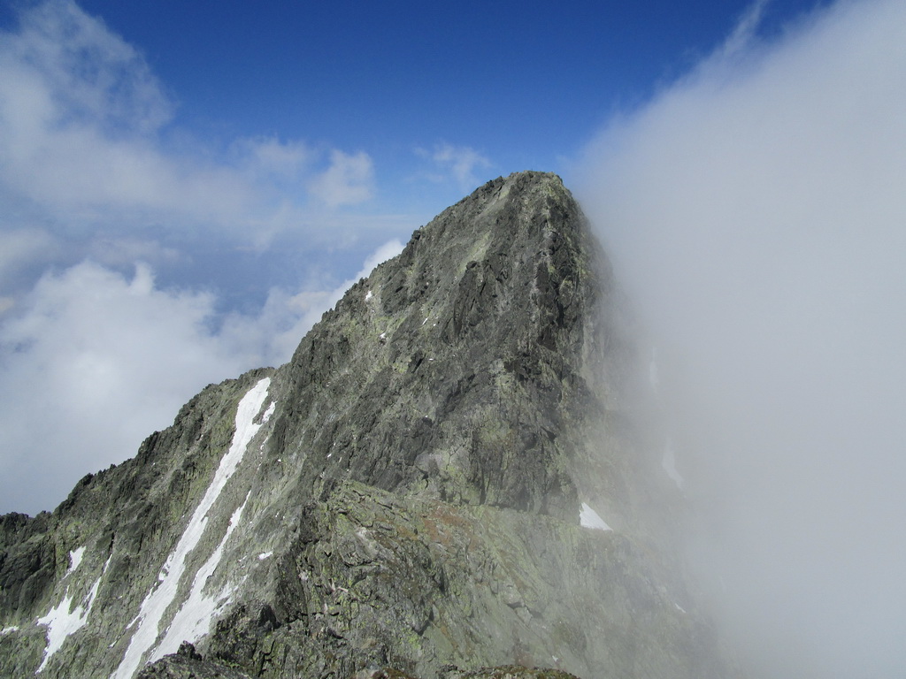 ultratrail-traverz-ladovych-stitov