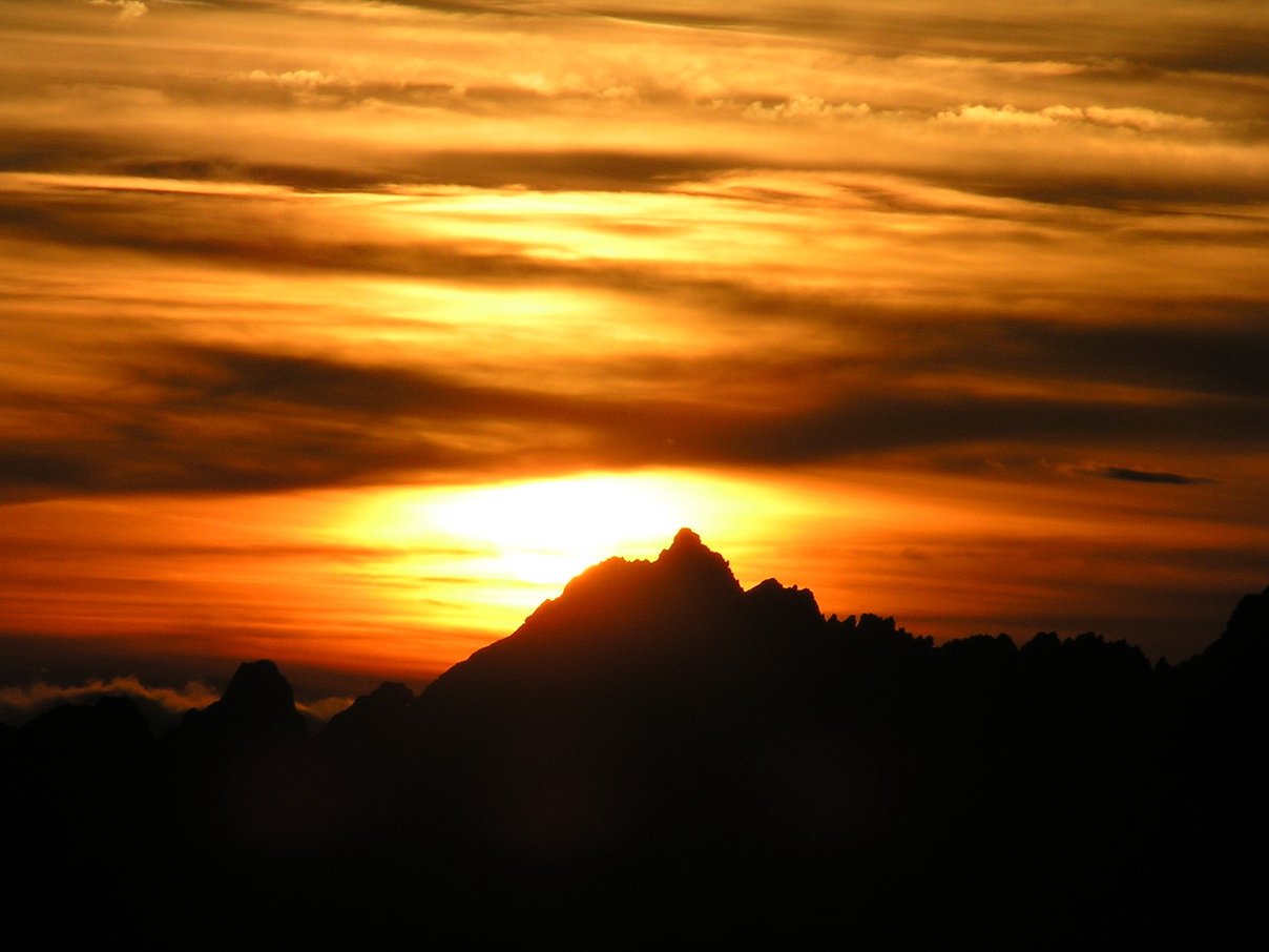 l�iroka-veza-ceresnovy-pilier-v-